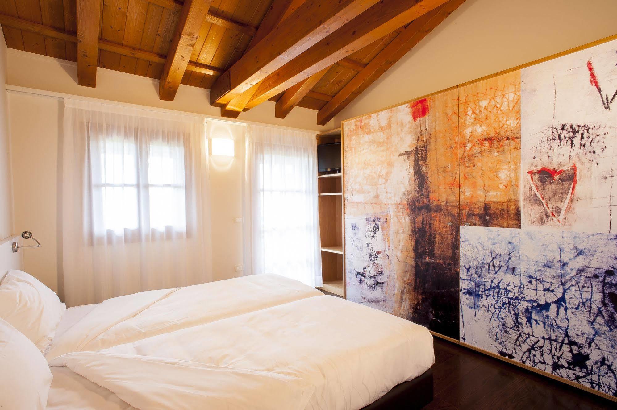 Elliot Osteria E Dormire In Collina Manzano 外观 照片