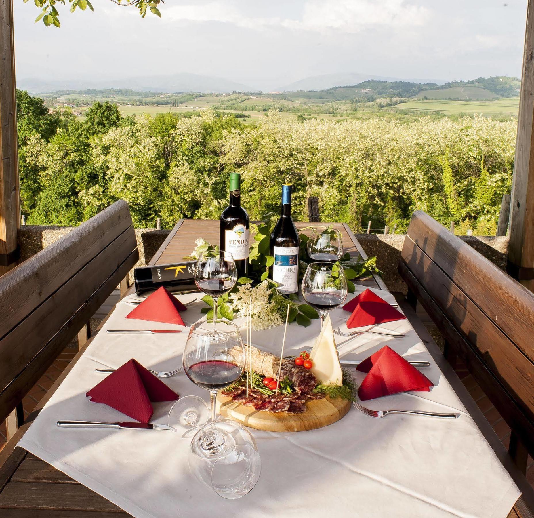 Elliot Osteria E Dormire In Collina Manzano 外观 照片